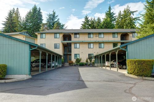 c22-14331 124th Ave Ne, Kirkland, WA, 98034-1460 | Card Image