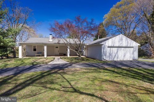 820 Sharpless Rd, HOCKESSIN, DE, 19707-9671 | Card Image