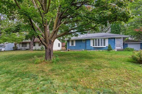 3938 Homewood Ave, White Bear Tp, MN, 55110-4507 | Card Image