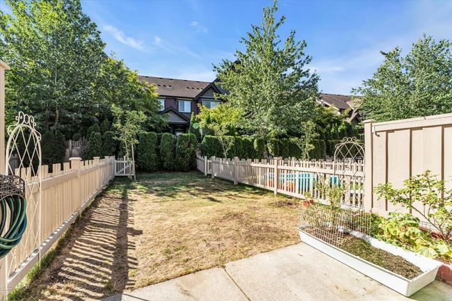 37 - 14838 61 Avenue, Townhouse with 3 bedrooms, 2 bathrooms and 2 parking in Surrey BC | Image 11