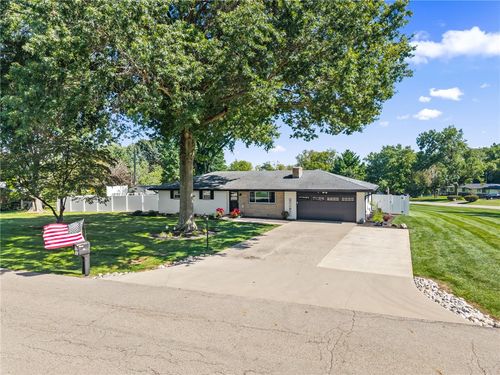 112 Summerhaven Rd, Beavercrk Twp, OH, 45440-3627 | Card Image