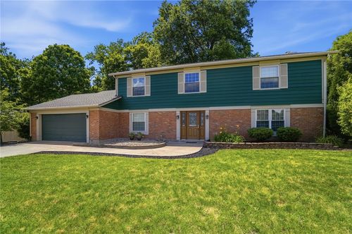 7740 Stanley Mill Dr, Centerville, OH, 45459-5145 | Card Image