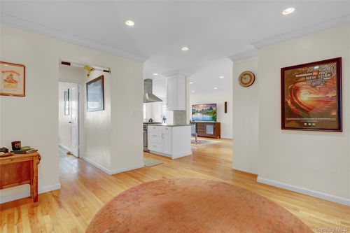 apt-4b-750 Shore Rd, Long Beach, NY, 11561-4734 | Card Image