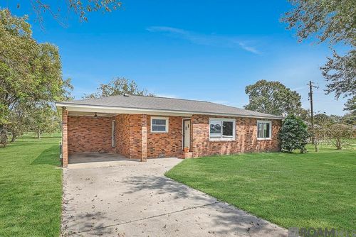7300 Island Rd, Jarreau, LA, 70749-3011 | Card Image