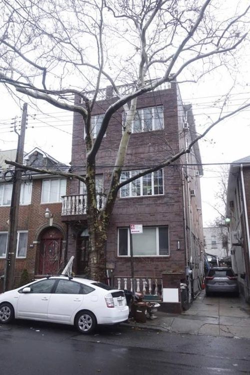 921 45th St, Brooklyn, NY, 11219-1702 | Card Image