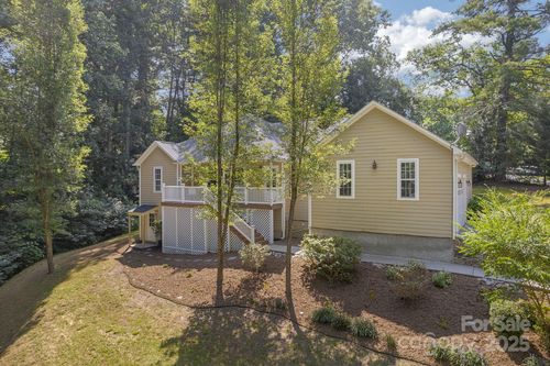 904 Mills Gap Rd, Fletcher, NC, 28732-8480 | Card Image
