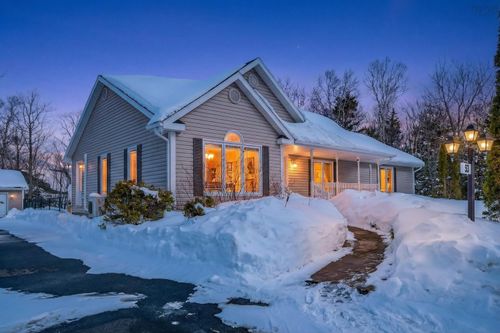 53 Erinmore Dr, Sydney, NS, B1M1A7 | Card Image