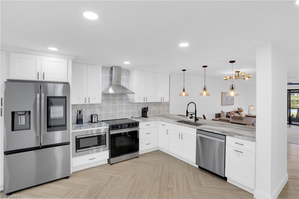 Residential in FORT MYERS 4