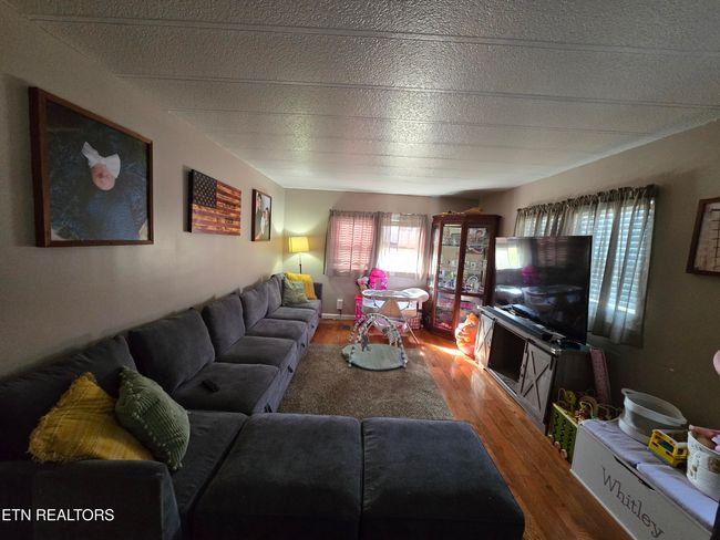 406 Holmes St, House other with 4 bedrooms, 2 bathrooms and null parking in Jonesville VA | Image 20