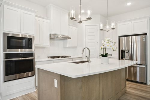 8841 Redding St, North Richland Hills, TX, 76180-1408 | Card Image