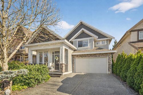 8248 211 St, Langley, BC, V2Y0E4 | Card Image