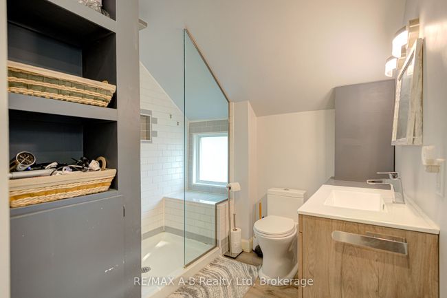 239 Nile St, House other with 4 bedrooms, 2 bathrooms and 8 parking in Stratford ON | Image 33