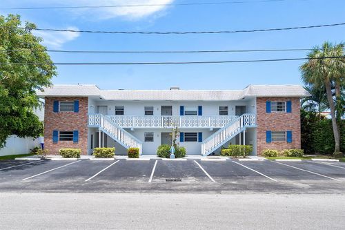 2-1360 Ne 27th Ter, Pompano Beach, FL, 33062-3826 | Card Image