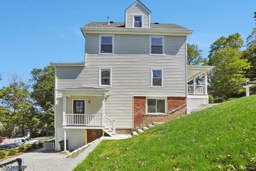75 Chestnut St, Morristown, NJ, 07960-9397 | Card Image