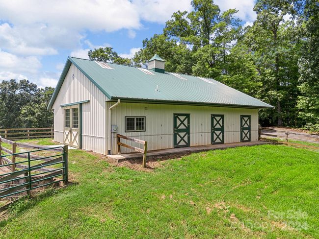 699 Bill Collins Rd, House other with 2 bedrooms, 2 bathrooms and null parking in Columbus NC | Image 28