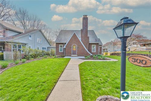 300 Princeton Ave, PALMERTON, PA, 18071-1323 | Card Image