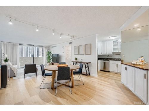 apt-12h-1020 15th St, Denver, CO, 80202-2305 | Card Image