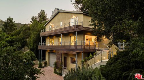 1557 Topanga Skyline Dr, Topanga, CA, 90290-4037 | Card Image