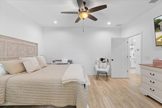 173 Sw 24 Th Ave, House other with 3 bedrooms, 2 bathrooms and 2 parking in Trenton FL | Image 19
