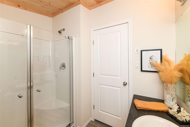 3 - 2625 Mansfield Dr, House other with 2 bedrooms, 1 bathrooms and 2 parking in Courtenay BC | Image 17