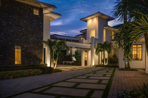 9721 Carillon Park Dr, WINDERMERE, FL, 34786-5667 | Card Image