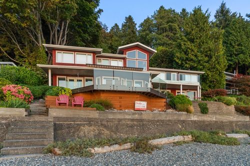 330 Tsawwassen Beach Rd, Delta, BC, V4M4C9 | Card Image