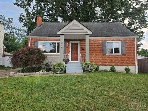 10509 Thornview Dr, Sharonville, OH, 45241-3030 | Card Image