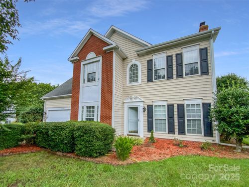12130 Wild Garden Ct, Charlotte, NC, 28269-3156 | Card Image