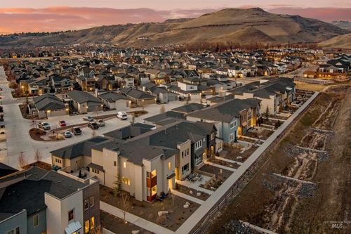 3174 S Hopes Well Way, Boise, ID, 83716-4744 | Card Image