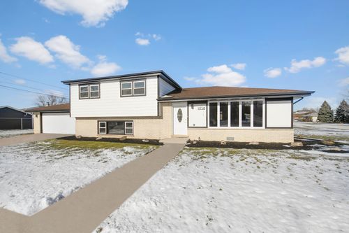 11756 S Leamington Ave, Alsip, IL, 60803-5182 | Card Image