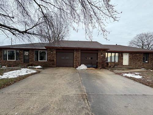 909 Carlisle Dr, Rochelle, IL, 61068-1719 | Card Image