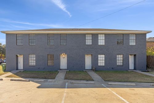 apt-b-8109 Silver Creek Rd, White Settlement, TX, 76108-1128 | Card Image