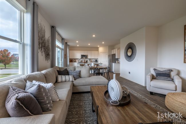 7692 W 105 Th Pl, Home with 4 bedrooms, 3 bathrooms and null parking in Saint John IN | Image 7