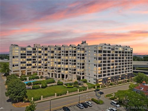 apt-714-1 Riverpointe Plz, Jeffersonville, IN, 47130-3211 | Card Image