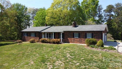 1320 Havenwood Dr, Morganton, NC, 28655-9853 | Card Image