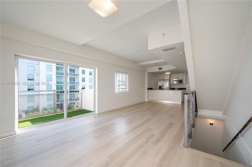 802-1712 Sw 2nd Ave, Miami, FL, 33129-1131 | Card Image