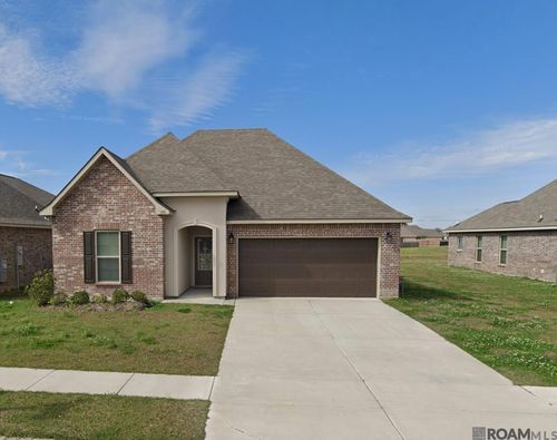 120 Sugar Creek Dr, Youngsville, LA, 70592-5205 | Card Image