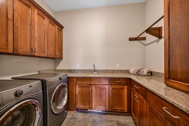 W292S5474 Fox Run Court, House other with 4 bedrooms, 4 bathrooms and null parking in GENESEE WI | Image 15