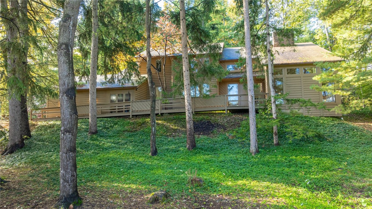 19 Rustic Pines, For Sale in Pittsford Zoocasa