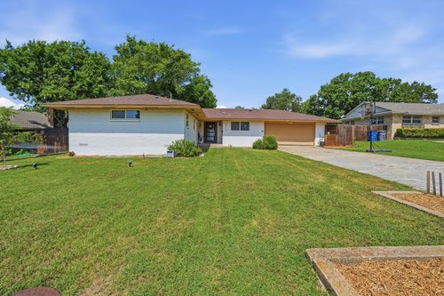 5017 Fox Hill Ln, Dallas, TX, 75232-1603 | Card Image