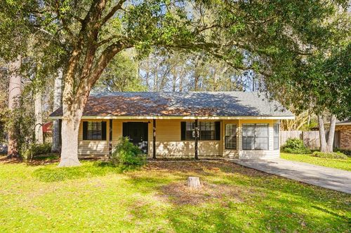 16 Hickory Dr, Covington, LA, 70433-1033 | Card Image