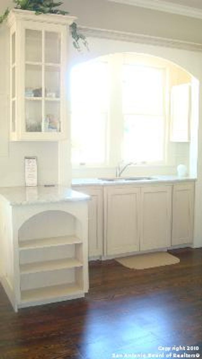 119 Idlewilde Blvd, House other with 2 bedrooms, 3 bathrooms and null parking in Comfort TX | Image 6