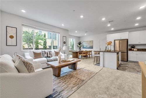 unit-10-5584 Kate Way, Fontana, CA, 92336-4659 | Card Image