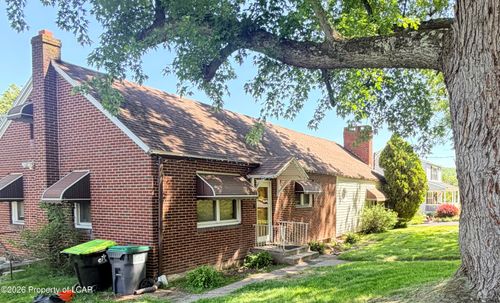 76 E Foothills Dr, Drums, PA, 18222-2730 | Card Image