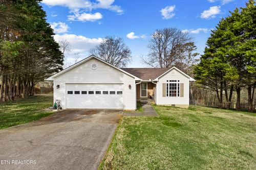 450 Emerts View Cir, Seymour, TN, 37865-4975 | Card Image