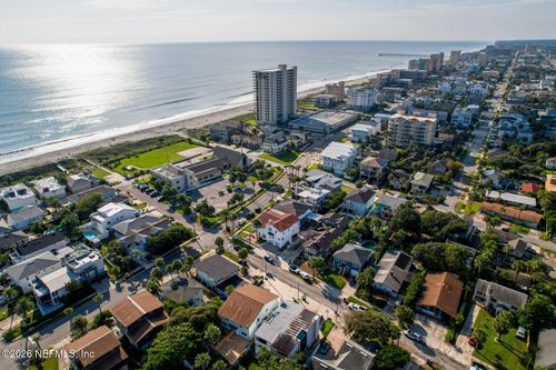 206/208 Hopkins Street, Neptune Beach, FL, 32266 | Card Image