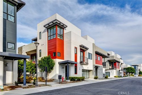 413 Transport, Tustin, CA, 92782-3761 | Card Image