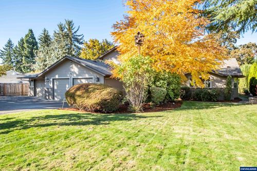 2029 Nw 20th Loop, Albany, OR, 97321-1104 | Card Image