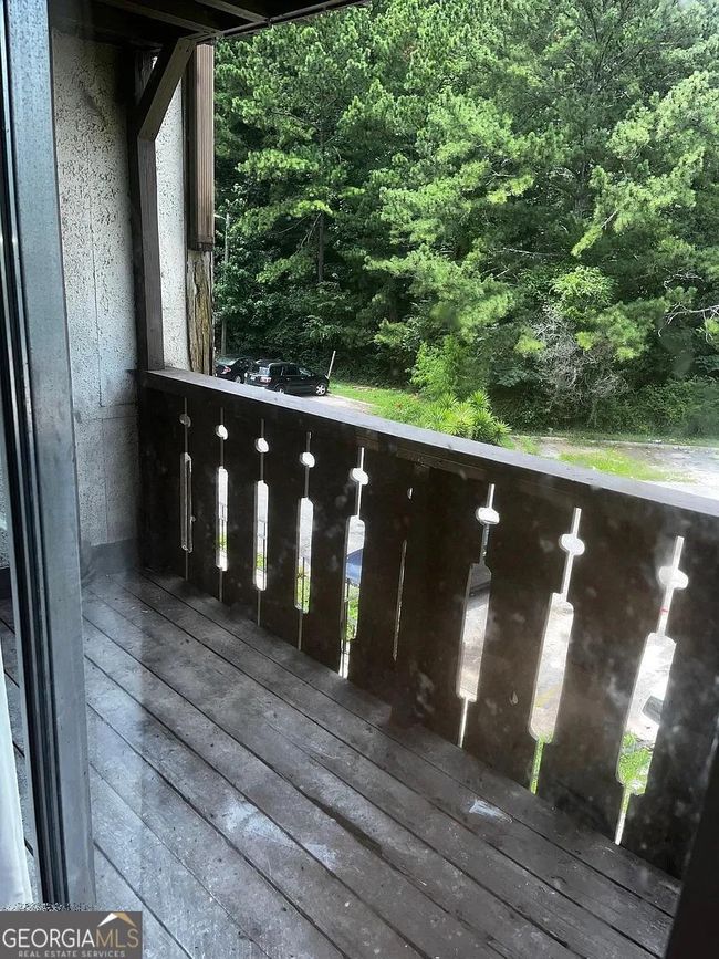 1505 Camelot Dr, Condo with 2 bedrooms, 2 bathrooms and 2 parking in South Fulton GA | Image 4