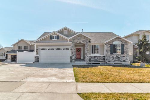 579 W 2350 N, Layton, UT, 84041-4745 | Card Image